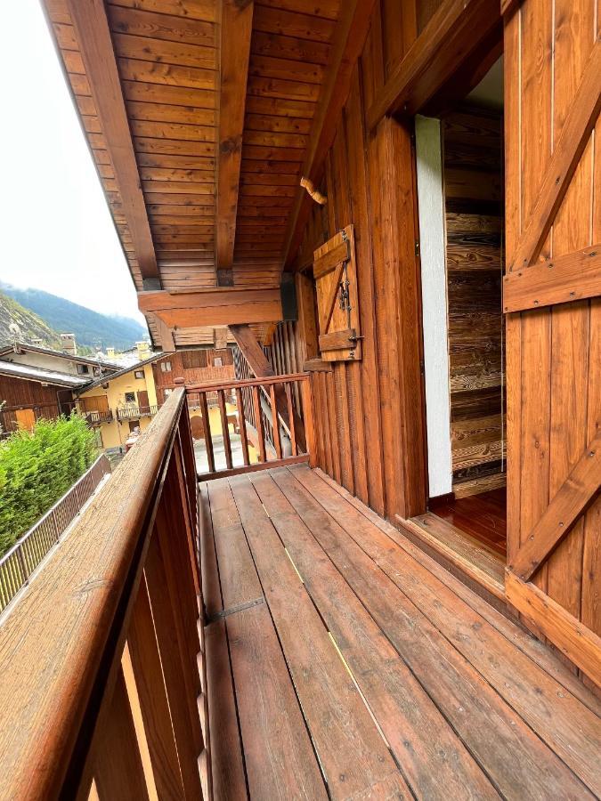 Chalet Mont Blanc De กูร์มาเยอร์ ภายนอก รูปภาพ